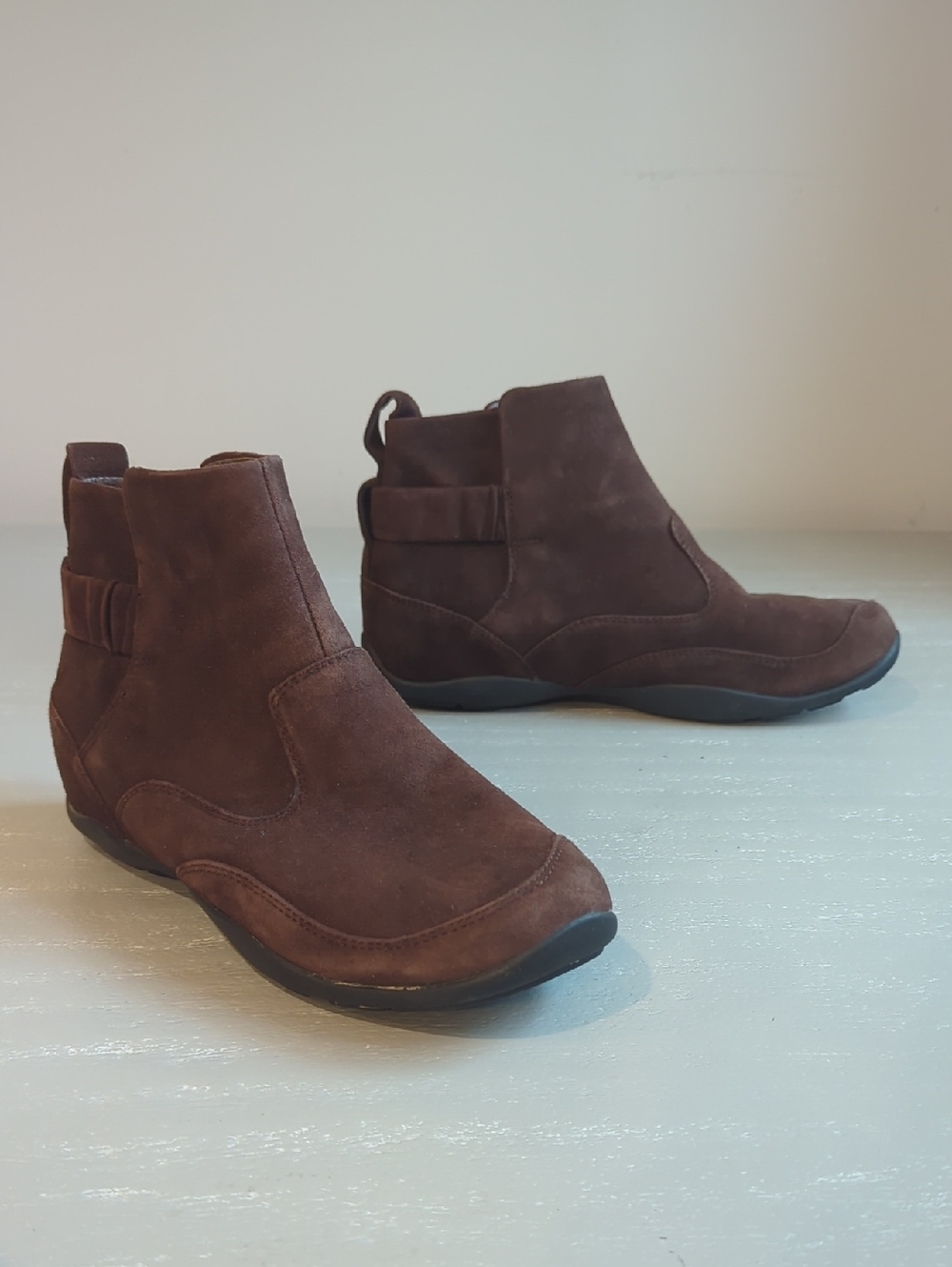 Dansko Colby Brown Suede Slip-on Chelsea Comfort Boots size 41